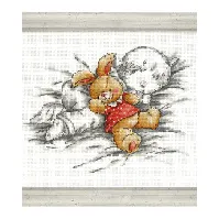 Bilde av Broderipakke Bilde Baby med kanin Strikking, pynt, garn og strikkeoppskrifter