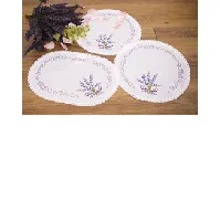 Bilde av Broderipakke Duksett Lavendel 3-pk Strikking, pynt, garn og strikkeoppskrifter