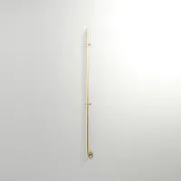 Bilde av INR Iconic Nordic Rooms Line Håndkletørker H175cm Brushed Brass Håndkletørker strøm