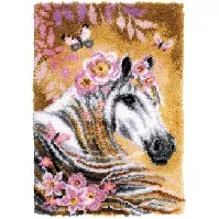 Bilde av Ryematte/veggteppe Hest med blomster Strikking, pynt, garn og strikkeoppskrifter