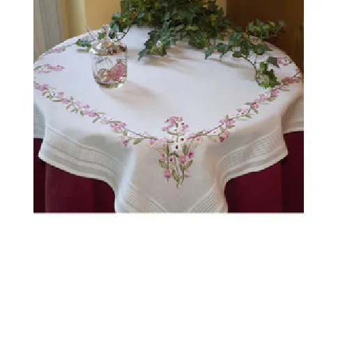 Bilde av best pris Duk Rosa blomster med eller uten garn Strikking, pynt, garn og strikkeoppskrifter