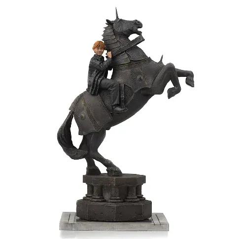 Bilde av best pris Harry Potter - Ron Weasley at the Wizard Chess Statue Delux Art Scale 1/10 - Fan-shop