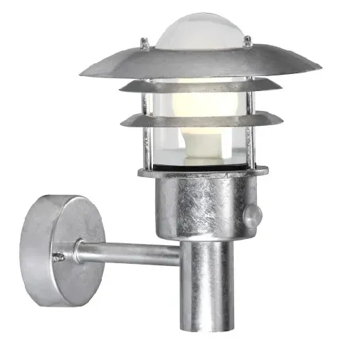 Bilde av best pris Nordlux Lønstrup 22 utendørs vegglampe med sensor, galvanisert Vegglampe
