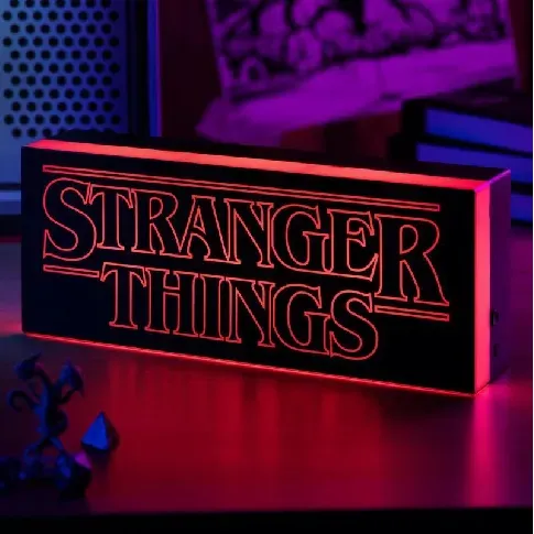 Bilde av best pris Stranger Things Logo Light - Fan-shop